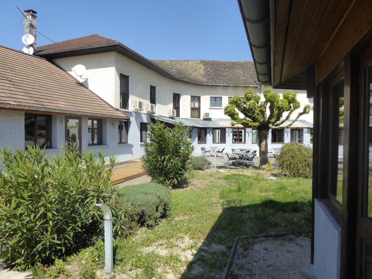 Auberge De La Paillere Lavours Zewnętrze zdjęcie