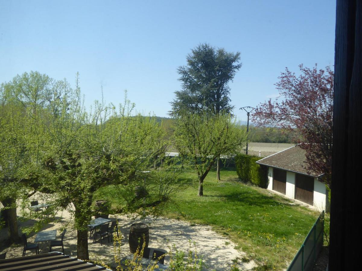 Auberge De La Paillere Lavours Zewnętrze zdjęcie