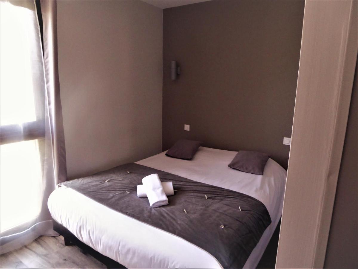 Auberge De La Paillere Lavours Zewnętrze zdjęcie