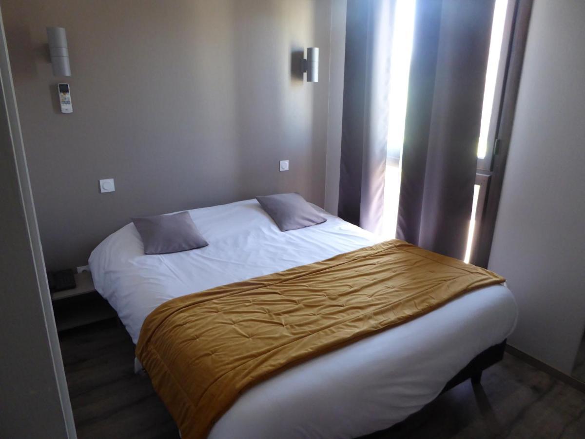 Auberge De La Paillere Lavours Zewnętrze zdjęcie