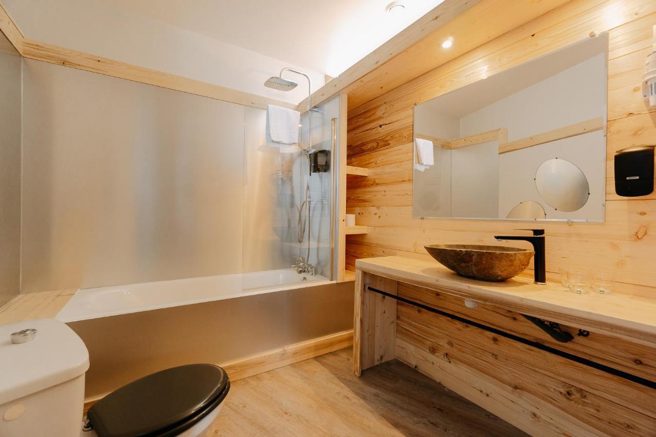 Auberge De La Paillere Lavours Zewnętrze zdjęcie